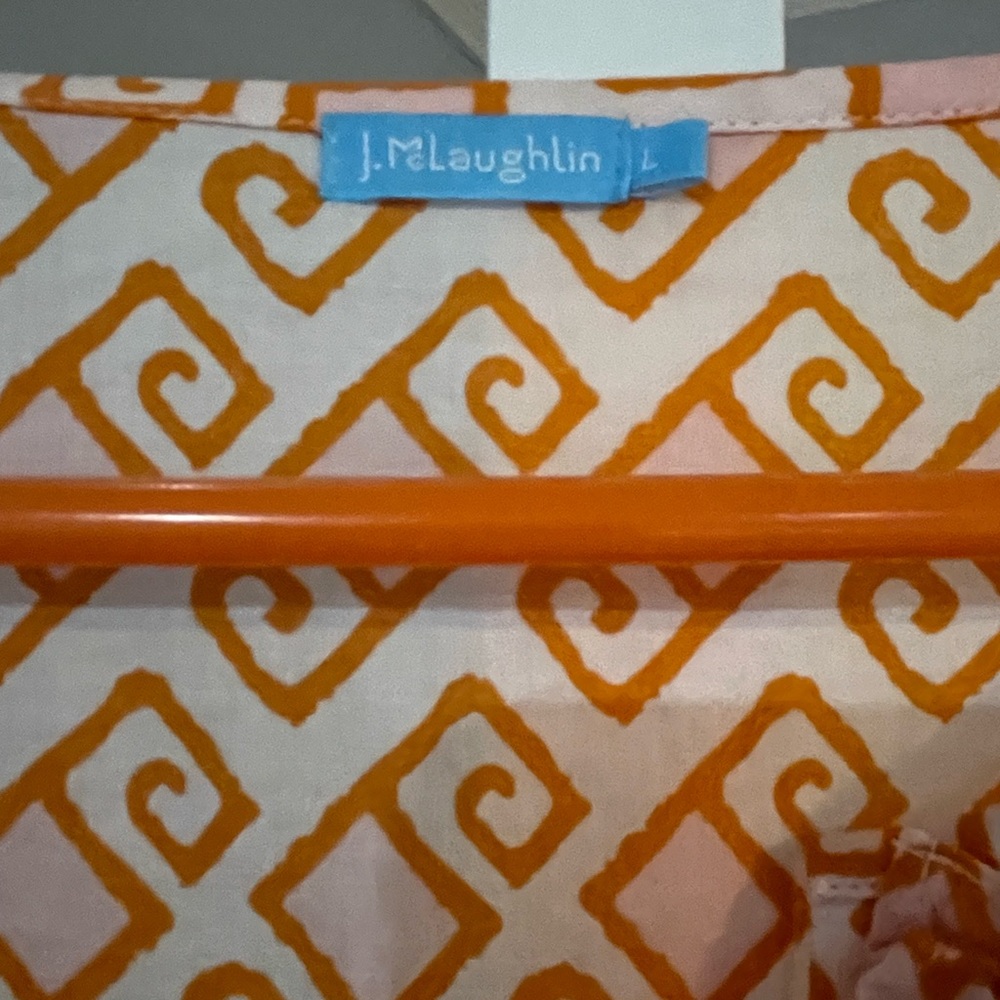 Top - Picture 2 of 3